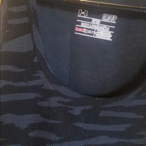 Under Armor Heat Gear Tank Top Size Small -cute-